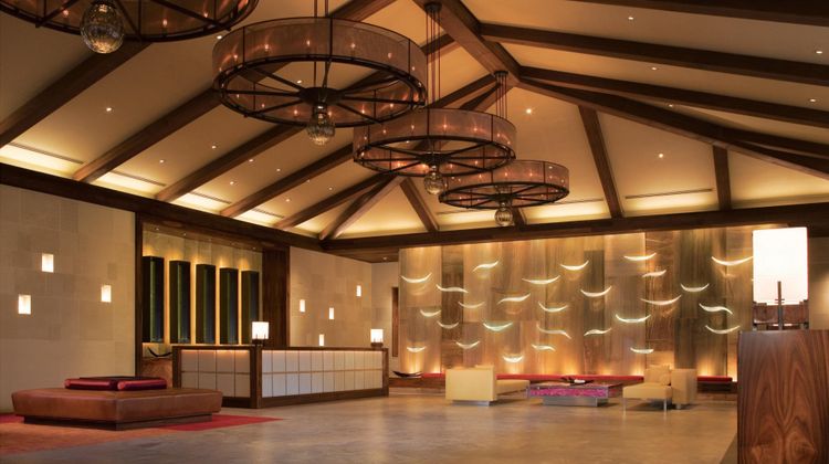 The Cove at Atlantis, Autograph Coll Lobby