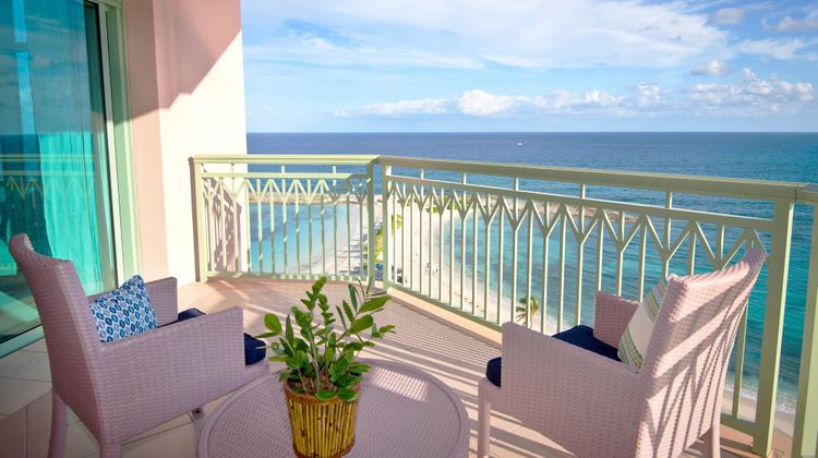 The Cove at Atlantis, Autograph Coll Suite