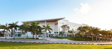 Fairfield Inn & Suites Cancun Airport Exterior