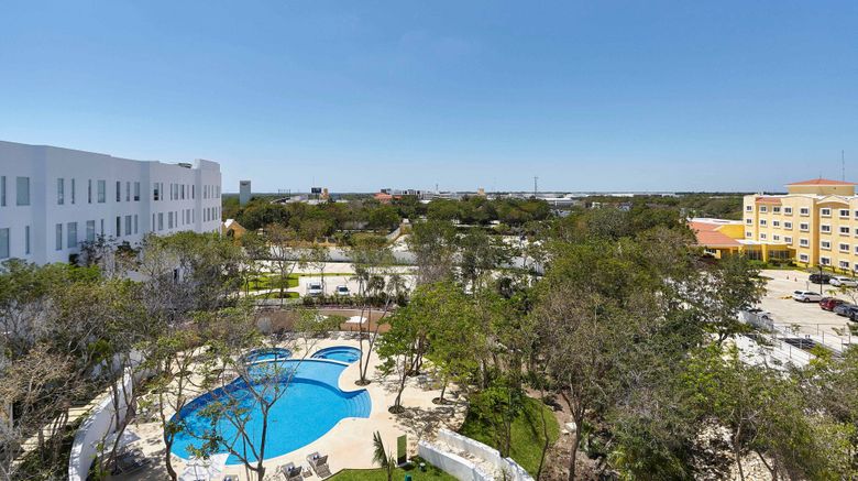 <b>Fairfield Inn & Suites Cancun Airport Pool</b>. Images powered by <a href="https://www.leonardoworldwide.com/" title="Leonardo Worldwide" target="_blank">Leonardo</a>.
