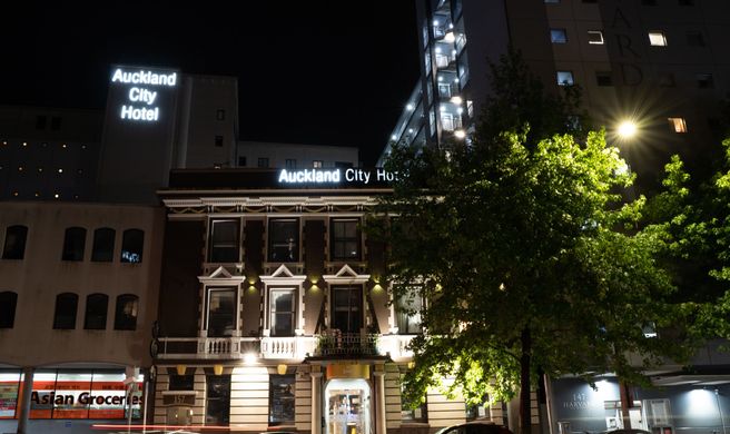 Auckland City Hotel Exterior