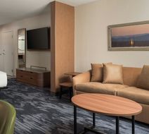 Fairfield Inn & Suites Huntsville Suite