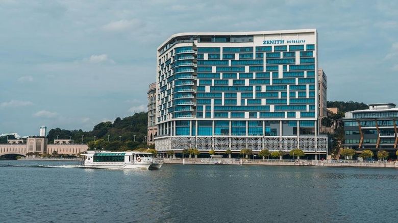 <b>The Everly Putrajaya Exterior</b>. Images powered by <a href="https://www.leonardoworldwide.com/" title="Leonardo Worldwide" target="_blank">Leonardo</a>.