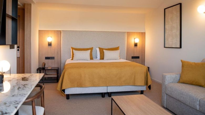 <b>Calderona Wellness Room</b>. Images powered by <a href="https://www.leonardoworldwide.com/" title="Leonardo Worldwide" target="_blank">Leonardo</a>.