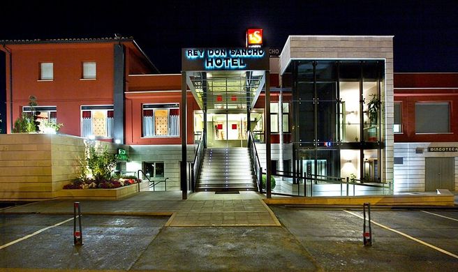 Rey Don Sancho Exterior