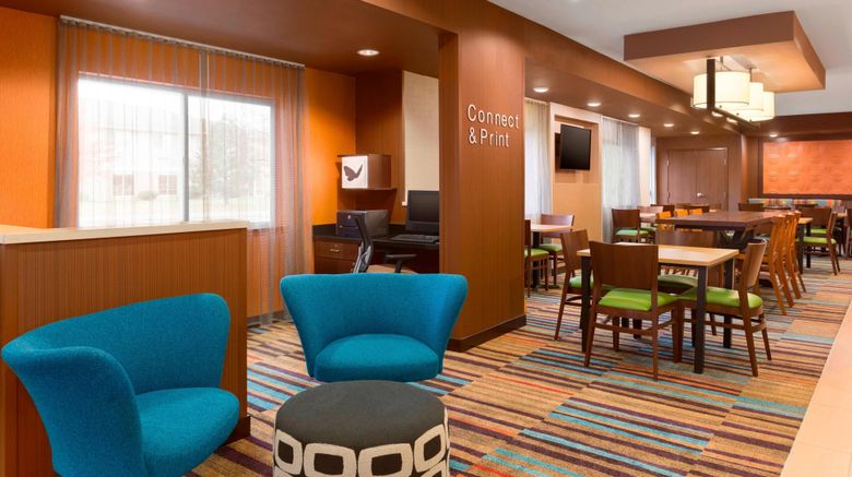 <b>Fairfield Inn by Marriott Lobby</b>. Images powered by <a href="https://www.leonardoworldwide.com/" title="Leonardo Worldwide" target="_blank">Leonardo</a>.