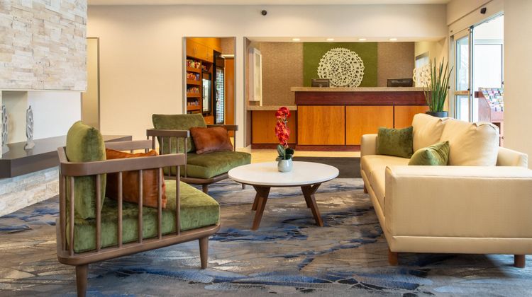 Fairfield Inn by Marriott Lobby