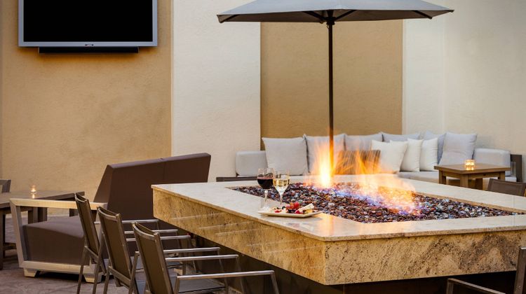 Fullerton Marriott at California State Exterior
