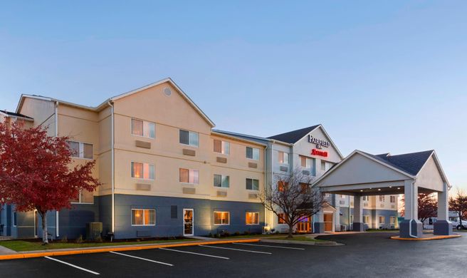 Fairfield Inn by Marriott Exterior