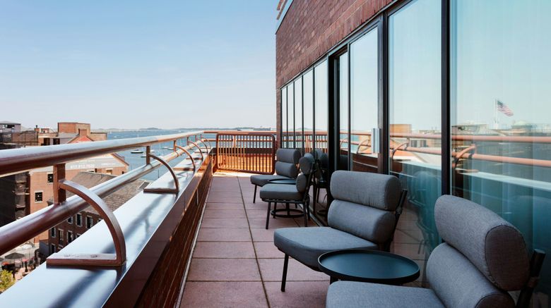 <b>Boston Marriott Long Wharf Suite</b>. Images powered by <a href="https://www.leonardoworldwide.com/" title="Leonardo Worldwide" target="_blank">Leonardo</a>.