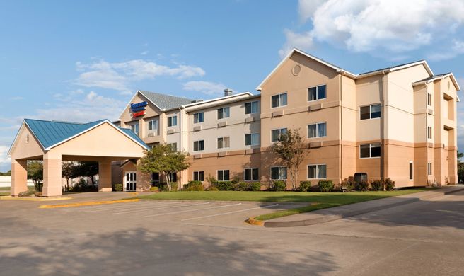Fairfield Inn & Suites by Marriott Exterior