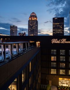 Hotel Bourre Bonne Louisville,Curio Coll