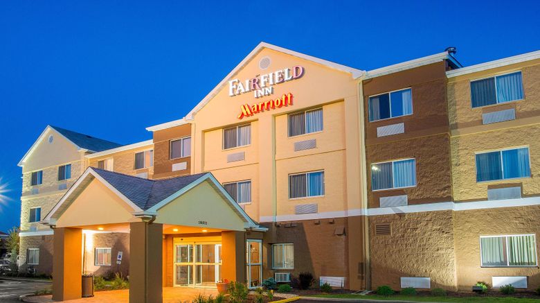 Fairfield Inn  and  Suites Chicago/Tinley Pk Exterior. Images powered by <a href="https://www.leonardoworldwide.com" target="_blank" rel="noopener">Leonardo</a>.