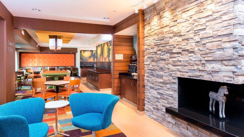 <b>Fairfield Inn & Suites Galesburg Lobby</b>. Images powered by <a href="https://www.leonardoworldwide.com/" title="Leonardo Worldwide" target="_blank">Leonardo</a>.