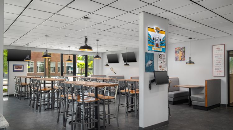Home2 Suites Jacksonville Downtown Restaurant