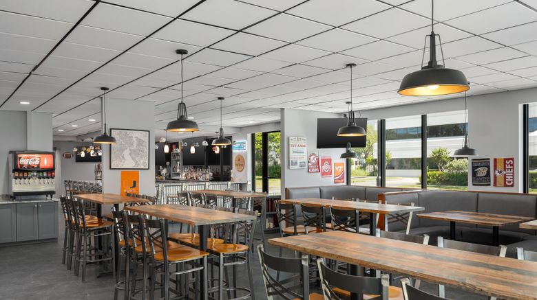 <b>Home2 Suites Jacksonville Downtown Restaurant</b>. Images powered by <a href="https://www.leonardoworldwide.com/" title="Leonardo Worldwide" target="_blank">Leonardo</a>.