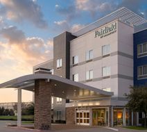 Fairfield Inn & Suites Dallas I-30 West Exterior