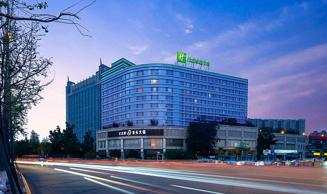 Holiday Inn Century City-EastTower Exterior