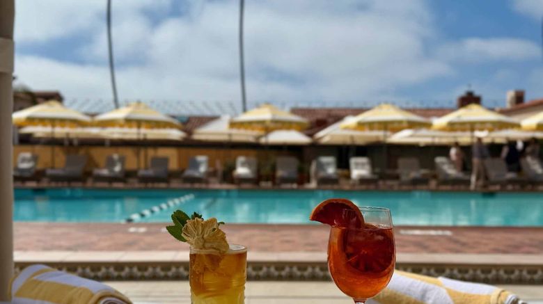 <b>La Jolla Beach & Tennis Club Pool</b>. Images powered by <a href="https://www.leonardoworldwide.com/" title="Leonardo Worldwide" target="_blank">Leonardo</a>.