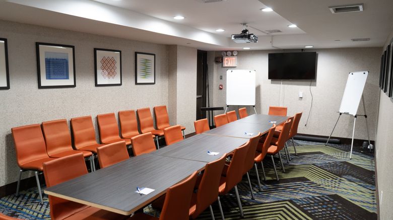<b>Holiday Inn Express Maspeth Meeting</b>. Images powered by <a href="https://www.leonardoworldwide.com/" title="Leonardo Worldwide" target="_blank">Leonardo</a>.