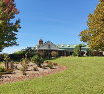 Lookout Motor Inn Exterior