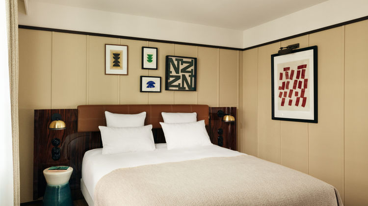 Norman Hotel Room