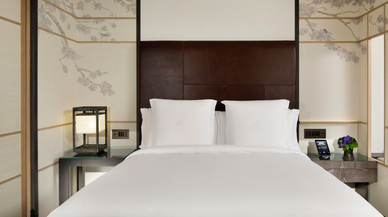 <b>Four Seasons Hotel Kyoto Room</b>. Images powered by <a href="https://www.leonardoworldwide.com/" title="Leonardo Worldwide" target="_blank">Leonardo</a>.