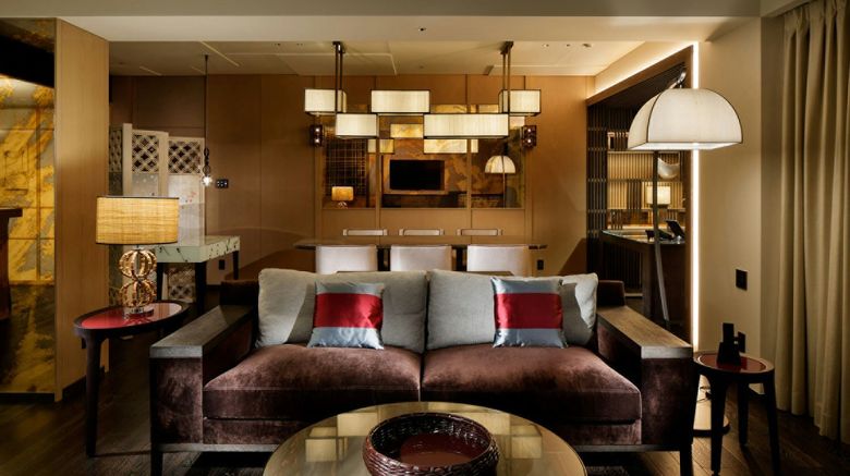 <b>Four Seasons Hotel Kyoto Suite</b>. Images powered by <a href="https://www.leonardoworldwide.com/" title="Leonardo Worldwide" target="_blank">Leonardo</a>.