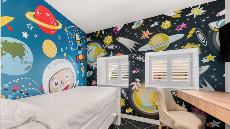 Furama Darling Harbour Room