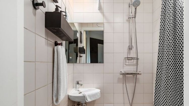 Ibsens Hotel Room