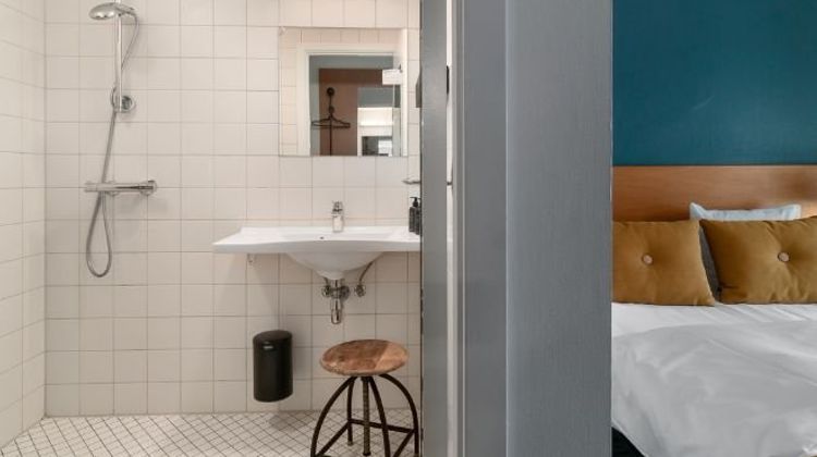 Ibsens Hotel Room