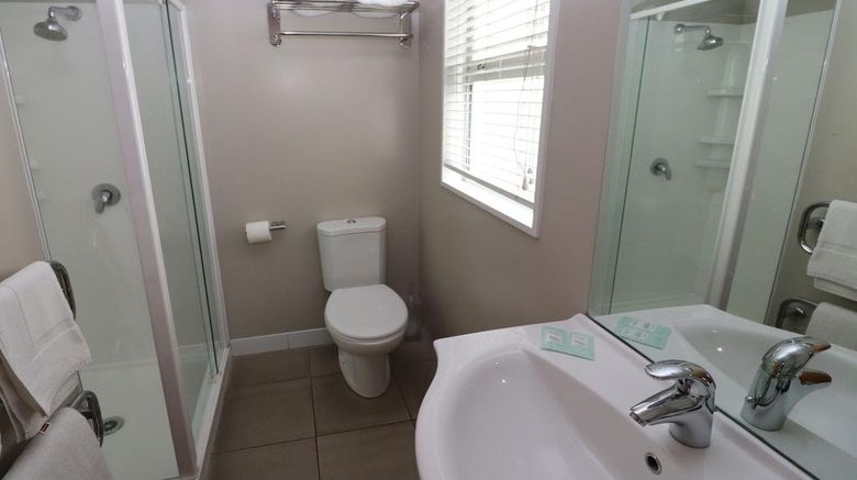 <b>Sumner Bay Motel Room</b>. Images powered by <a href="https://www.leonardoworldwide.com/" title="Leonardo Worldwide" target="_blank">Leonardo</a>.