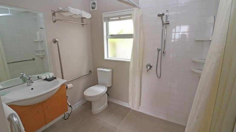 <b>Sumner Bay Motel Room</b>. Images powered by <a href="https://www.leonardoworldwide.com/" title="Leonardo Worldwide" target="_blank">Leonardo</a>.