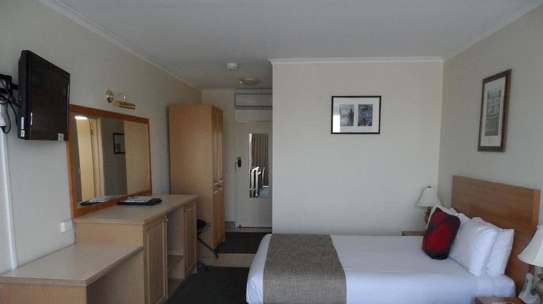 <b>Admiralty Inn Room</b>. Images powered by <a href="https://www.leonardoworldwide.com/" title="Leonardo Worldwide" target="_blank">Leonardo</a>.