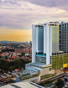 M World Hotel