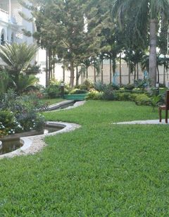 CityBlue Creekside Hotel & Suites