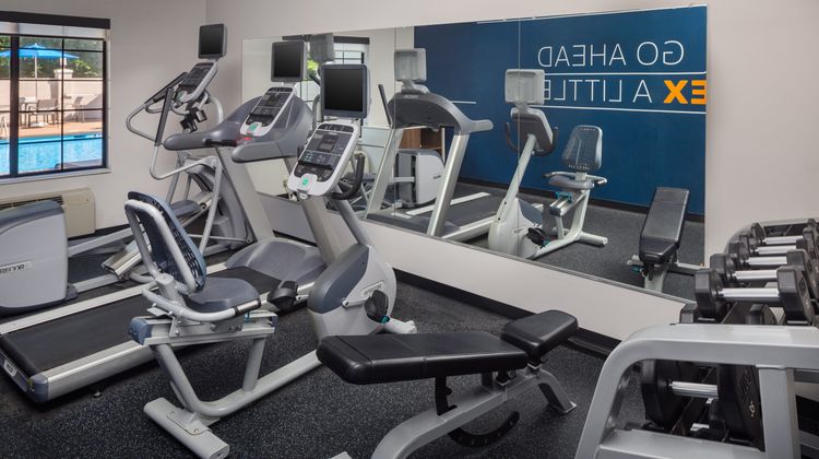 Holiday Inn Express & Suites Health Club