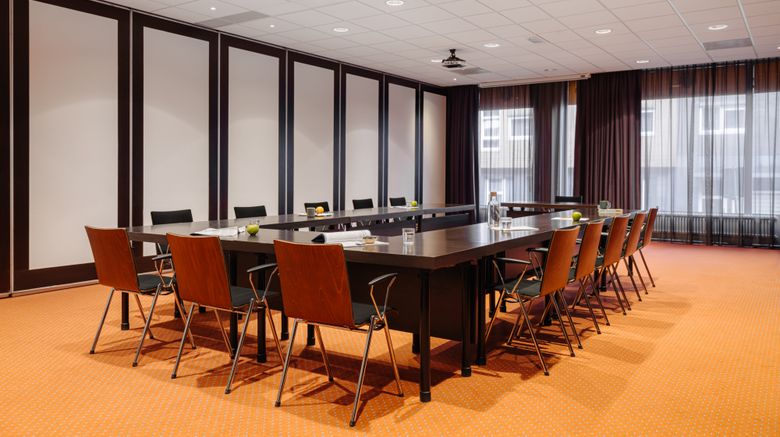 <b>Oranje Hotel Leeuwarden Meeting</b>. Images powered by <a href="https://www.leonardoworldwide.com/" title="Leonardo Worldwide" target="_blank">Leonardo</a>.