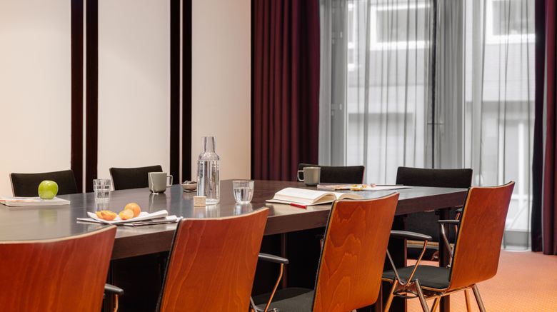 <b>Oranje Hotel Leeuwarden Meeting</b>. Images powered by <a href="https://www.leonardoworldwide.com/" title="Leonardo Worldwide" target="_blank">Leonardo</a>.