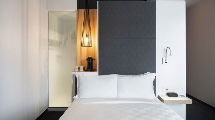 ALT Hotel Ottawa Room