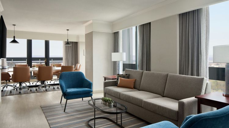 Washington Dulles Marriott Suites Room