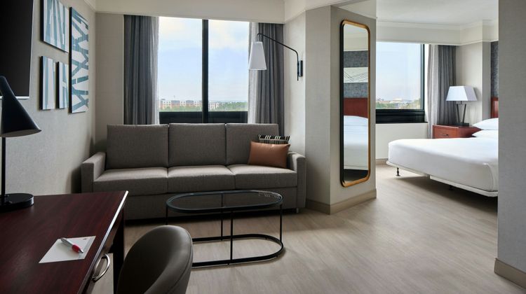 Washington Dulles Marriott Suites Suite