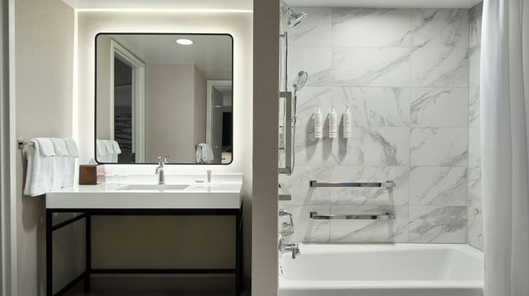 Washington Dulles Marriott Suites Room