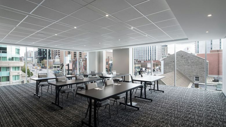 <b>AC Hotel Ottawa Downtown Meeting</b>. Images powered by <a href="https://www.leonardoworldwide.com/" title="Leonardo Worldwide" target="_blank">Leonardo</a>.