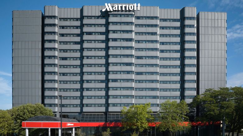 Teaneck Marriott at Glenpointe Exterior. Images powered by <a href="https://www.leonardoworldwide.com" target="_blank" rel="noopener">Leonardo</a>.