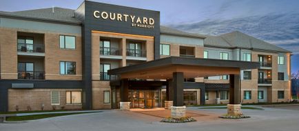 Courtyard by Marriott Wausau Exterior