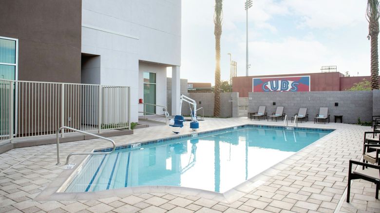 <b>Courtyard Mesa at Wrigleyville West Pool</b>. Images powered by <a href="https://www.leonardoworldwide.com/" title="Leonardo Worldwide" target="_blank">Leonardo</a>.