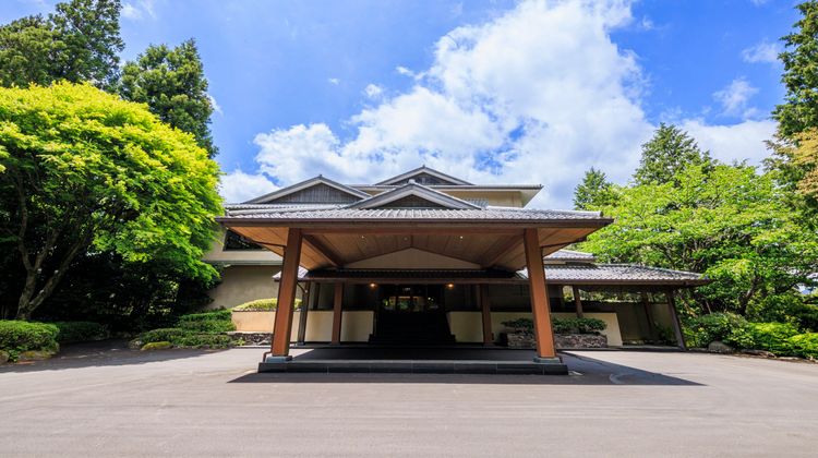 Ryuguden Exterior