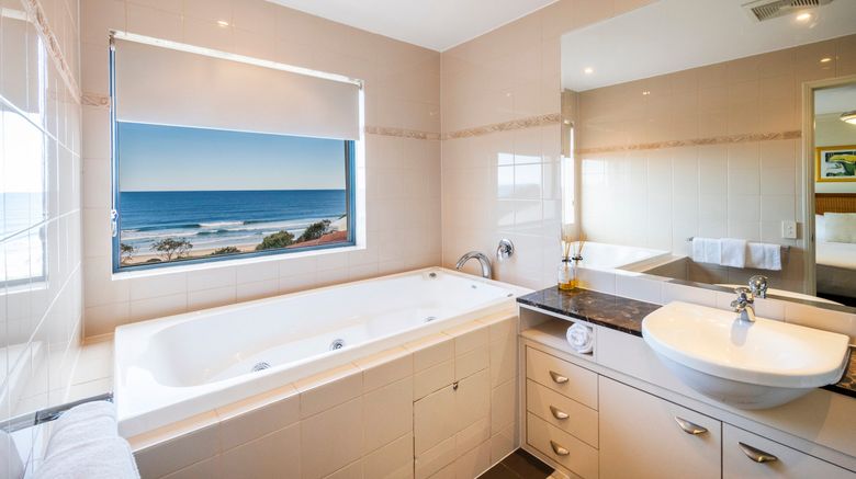 <b>The Sands Resort Room</b>. Images powered by <a href="https://www.leonardoworldwide.com/" title="Leonardo Worldwide" target="_blank">Leonardo</a>.