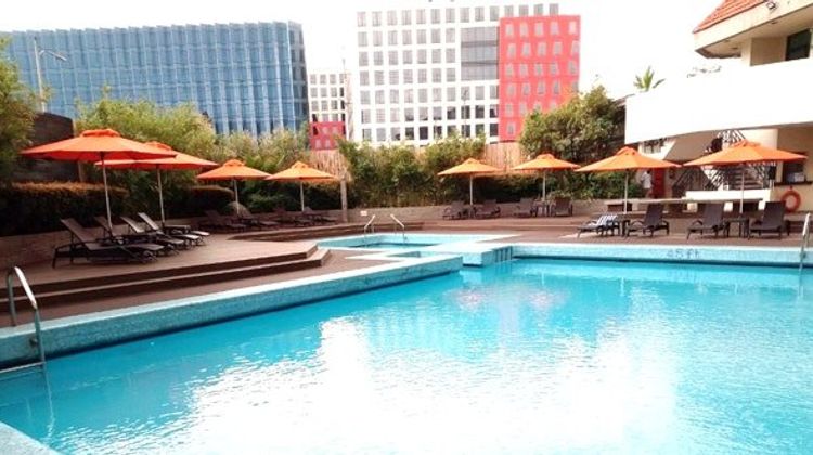 The Heritage Hotel Manila Pool